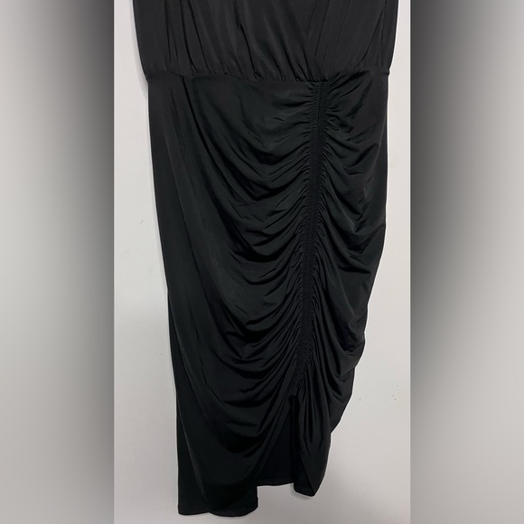 Express Black Sleeveless Ruched Dress - Picture 5 of 10